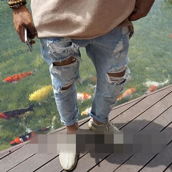 

korean version of men's new summer beggar hole do old straight fashion casual jeans personality slim jiufen pants, Blue