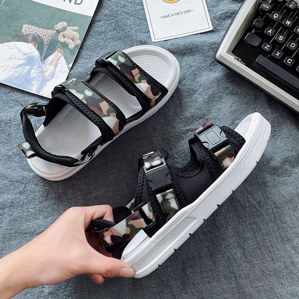 

sandals men sansal 2021 breathable mesh lighted outdoor slip on shoes beach flip flops man slipper summer shoe sandal sandalias hombre, Black