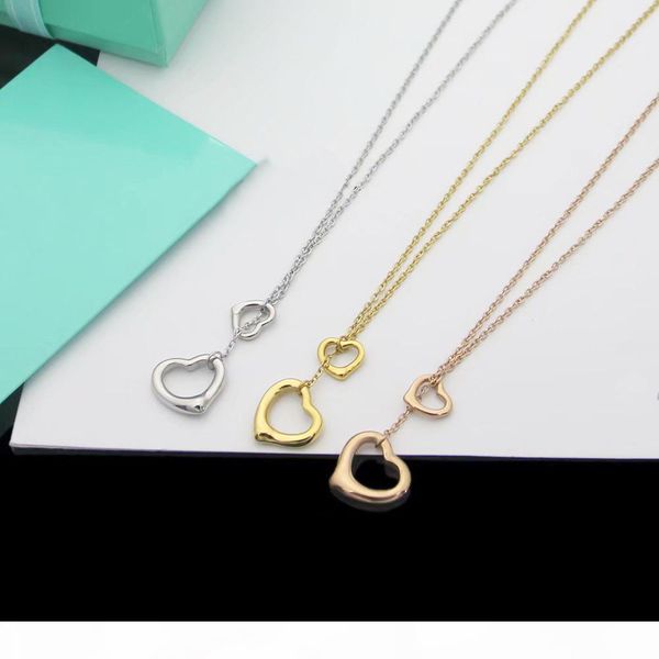 

новые прибытия моды lady титана стали 18k золотое ожерелье с гравировкой t письмо выдалбливают двойные сердца charms 3 цвета, Silver