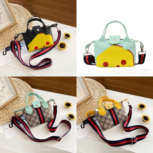 

lovely baby girls mini messenger bag cute plush cartoon baby small coin purses children handbags kids shoulder bags bolsa#746, Black