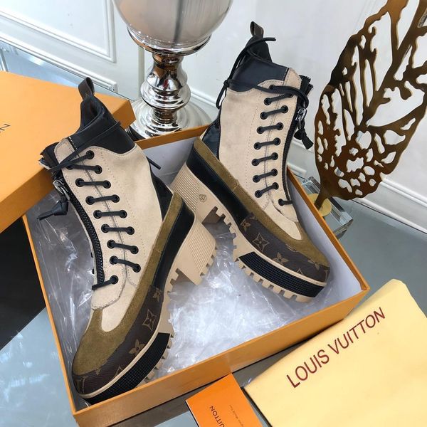 

new15 high-end ladies high-heeled boots fashion platform martin boots leather ladies motorcycle boots original box packaging fast delivery, Black