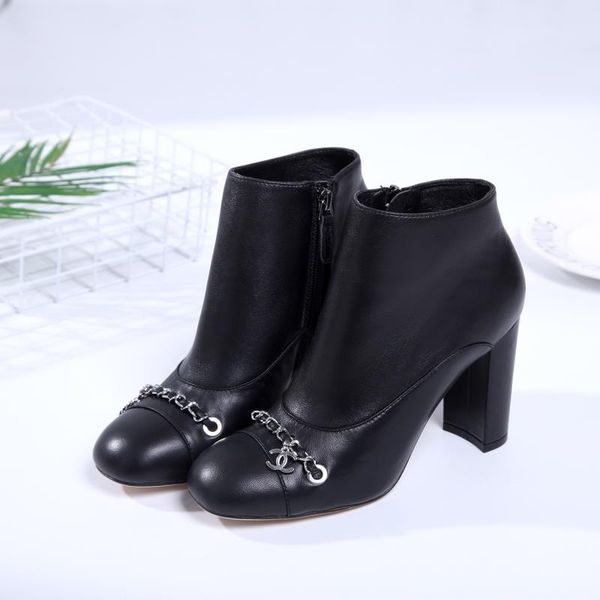 

2020f new fashion thick-soled female british wind martin boots fashion wild lace short boots, original box packaging, size: 35-41