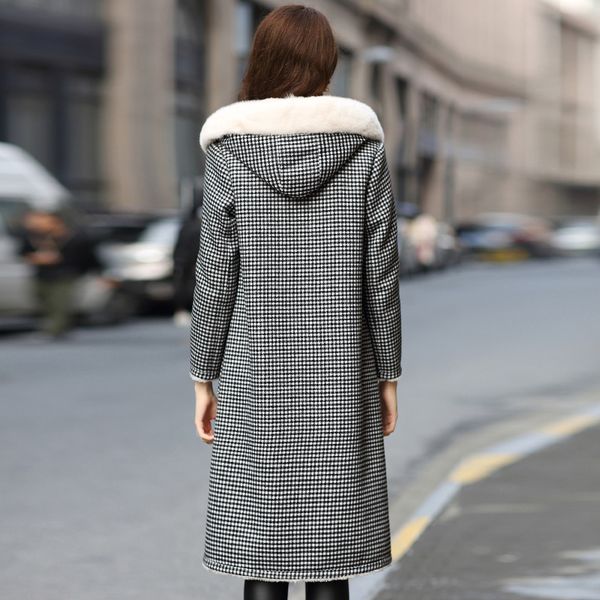 

new winter fashion women thicken warm hidden discount female pockets real raccoon dog fur faux fur coat cy683, Black