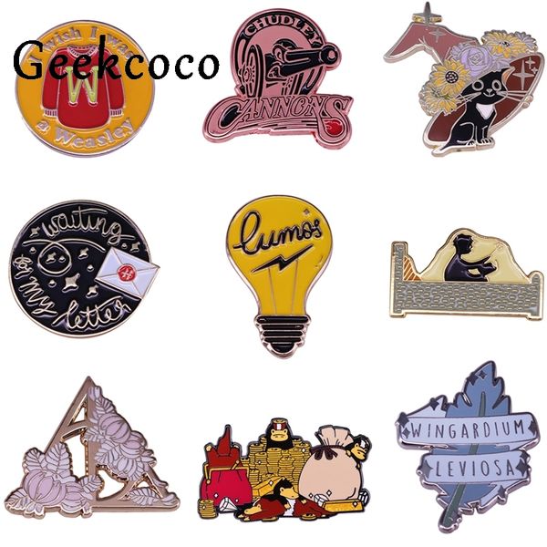 

20pcs / серия j1374 geekcoco известный фильм pin значки брошь мультфильм cat лампочка pin отворотом для одежды рюкзак аксессуары ювелирные и, Gray