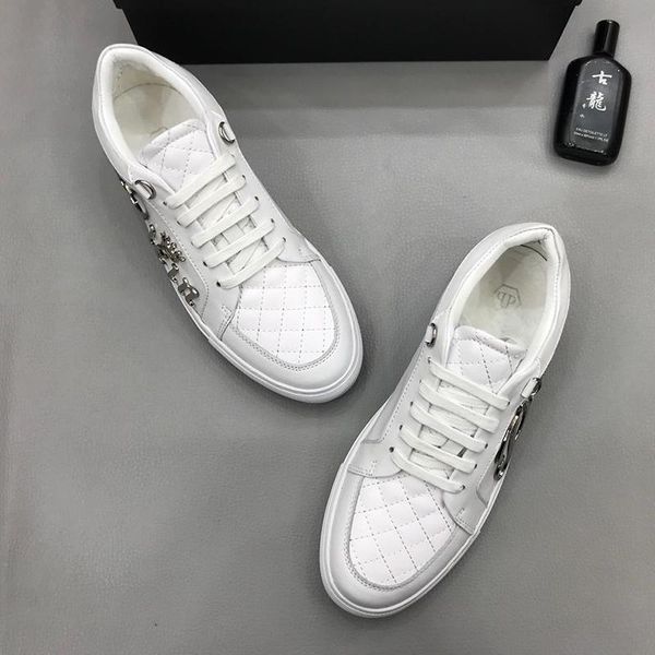 

luxury mens shoes fast delivery leather autumn and winter cool street fashion sports shoes plus size scarpe da uomo di lusso