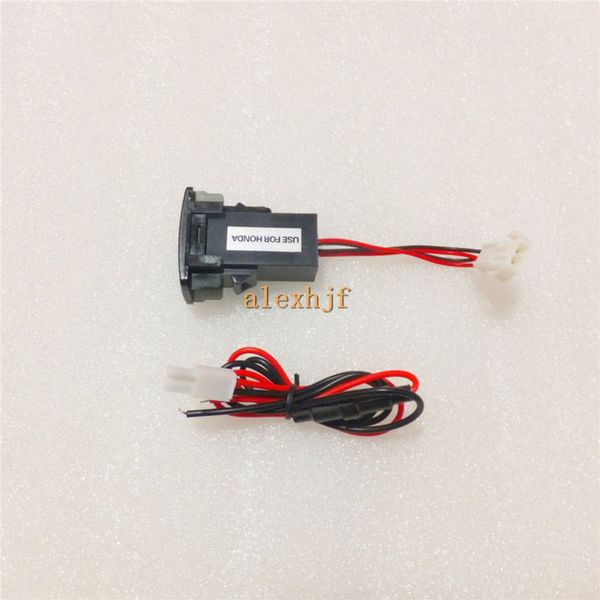 

5v 2.1a dual usb car charger with fuse case for nissan series, 35mm*13mm, usb car charging kit for mobile devices, phone etc