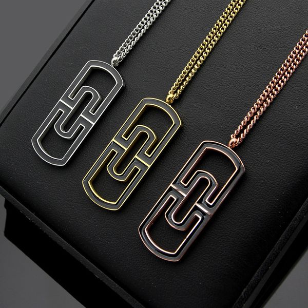 

2020 designer hollow back-shaped black drop necklace long lovers back-to-back sweater chain, Silver