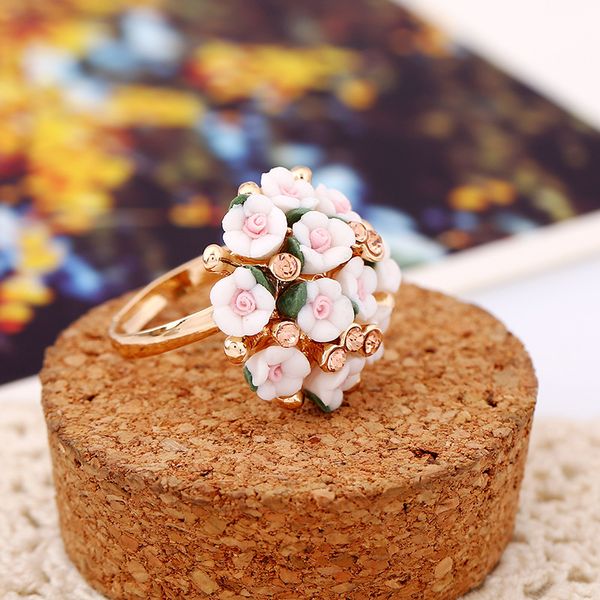 

south korean jewelry small flower-encrusted diamond ring sold burst cute small gift ring wholesale adjustable opening, Golden;silver
