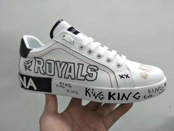 

2020i new trend men and women high-end low-casual shoes, fashion wild outdoor couple sports shoes, men and women party shoes,size: 35-45