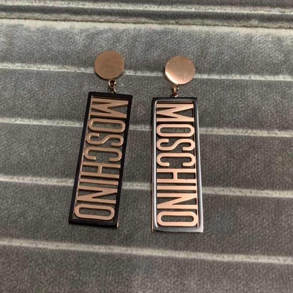 

new classic vogue letter big size earring rose gold color classic ear stud for women lady girl lady jewelry wholesale price, Golden;silver