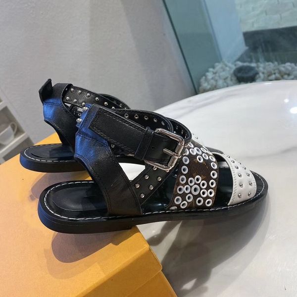 

spring sandals designer shoes classics brand slippers summer flat sandals fashion designer shoes leather beach shoes bag04 sc33, Black
