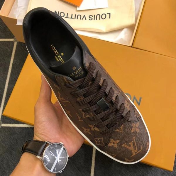 

01 men's designer casual sports shoes, fashion brand outdoor casual shoes, trainers. fast delivery in original box packaging, Black