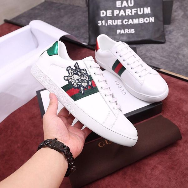 

2020-2019j new luxury designer leather men's casual sports shoes, fashion wild low-shoes, original box packaging, size