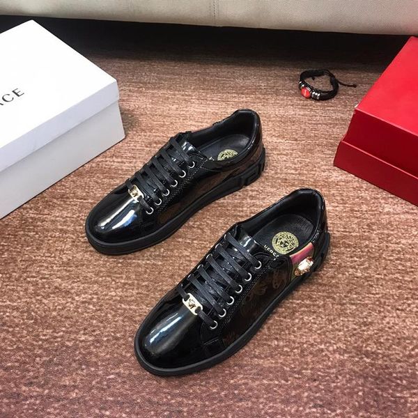 

2021-2020r luxury design leather print low -lace -up casual men 's shoes ,fashionable wild outdoor sports shoes ,size :38 -45, Black
