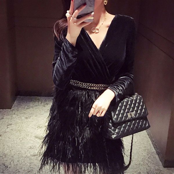 

v-образный вырез золотой бархат хип цепи перо тонкий платье платье 2020 осенью и зимой женщин черный, Black;gray