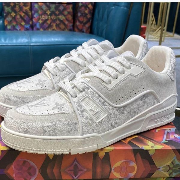 

036 the high-quality men's casual sports shoes and outdoor casual shoes of the new brand designer, the original box size is 38-45, Black