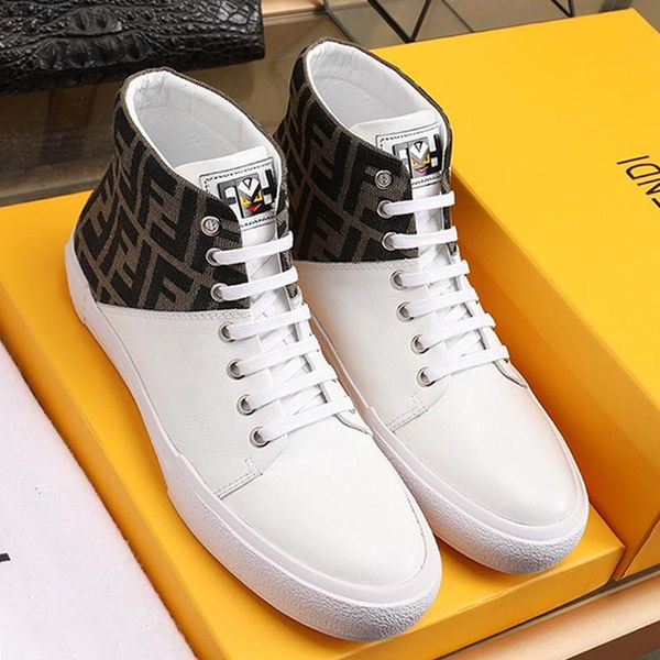 

lightweight mens shoes vintage autumn and winter footwears high lace -up fashion sports men boots scarpe da uomo di lusso