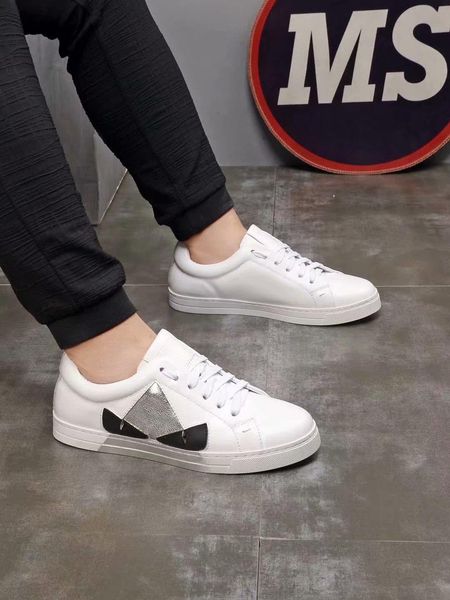 

2020-2019w new high-end luxury high-end men's casual shoes leather men's office wedding dress shoes size 38-45