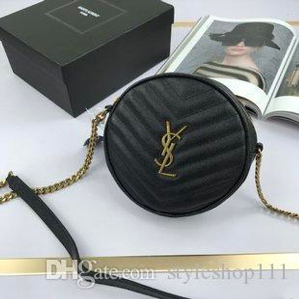 

2020ss round crossbody bag decorated with chevron quilted overstitching and metal initials, featuring a chain and leather shoulder strap