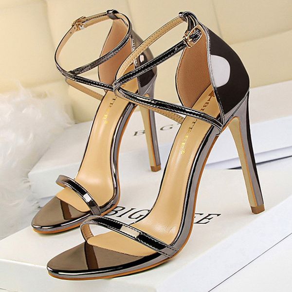 

2020 new women sandals patent leather women high heels shoes gold pumps fashion wedding shoes stiletto hot, Black