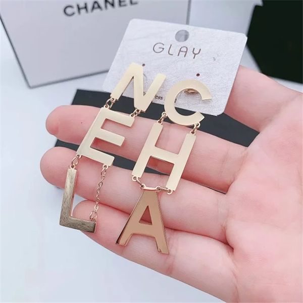 

оптовые конструкции верхних высокого класса классической letters жемчужной сережка сияющего ухо шпилька для женщин выпускного вечер венчания, Golden;silver