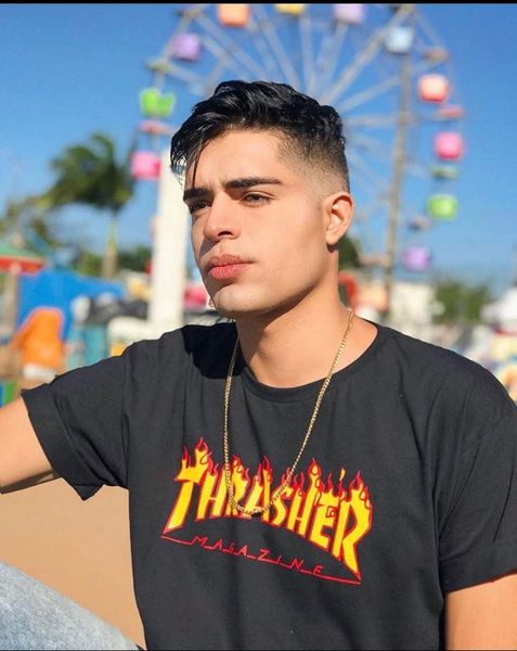 

20ss new style noble men t shirt casual new street youth man fashion street loose sport couples vintage t shirts, White;black