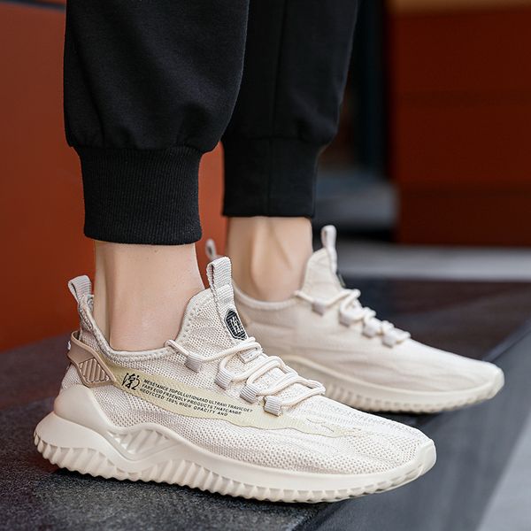 

the new couple weaves fashion running shoes, breathable men's sports shoes, men's and women's leisure shoes