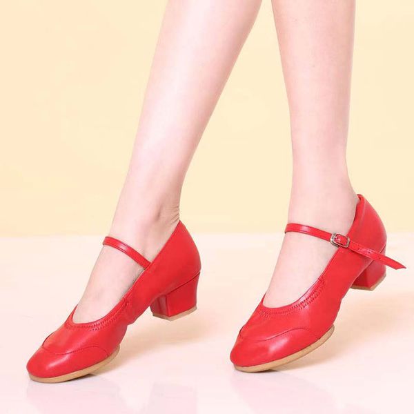 

with box sneaker casual shoes trainers shoes fashion sports shoes trainers for man woman by toy99 p151, Black;red
