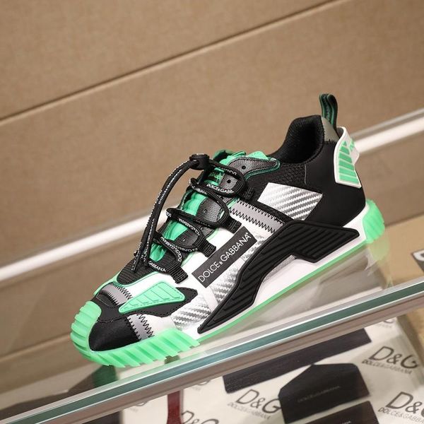 

2020 brand designer high-quality men's casual sports shoes, outdoor casual shoes, with original box packaging size 38--45. 0055, Black