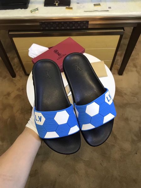 

2020 new trend fashion waterfront open toe sandals brand high-end shoes men's slippers copy2222