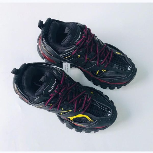 

42designer to create casual and comfortable all-match sports shoes, travel shoes outsole non-slip design with original box delivery, Black