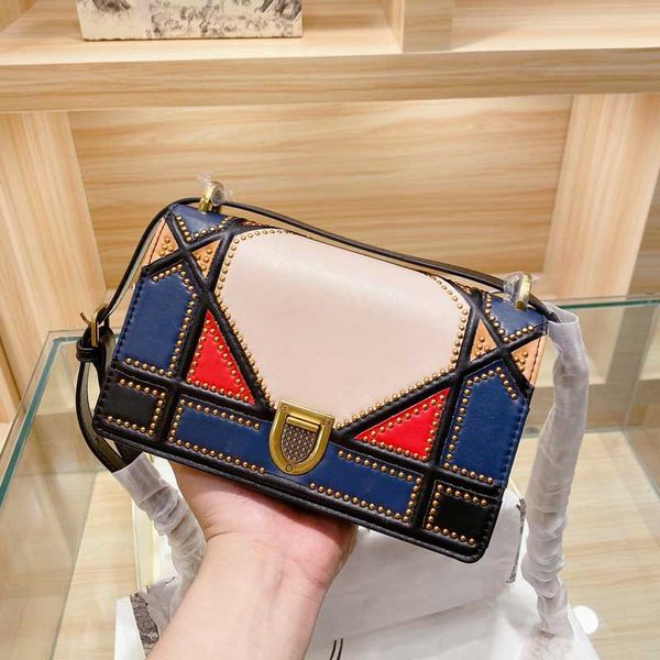 

crossbody сумки на ремне сумки классический способа высокого качества мини-цепи закрылков сумка самые популярные бесплатная доставка