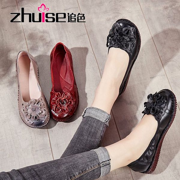 

2020 spring tendon soft bottom flat bottom mother shoes single shoes leather women's flowers shallow mouth square dance wo, Black