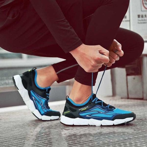 

rommedal 2020 мужские кроссовки мода отдыха mens чистая плоской поверхности на открытом воздухе спортивная обувь дышащая кроссовки повседнев, Black