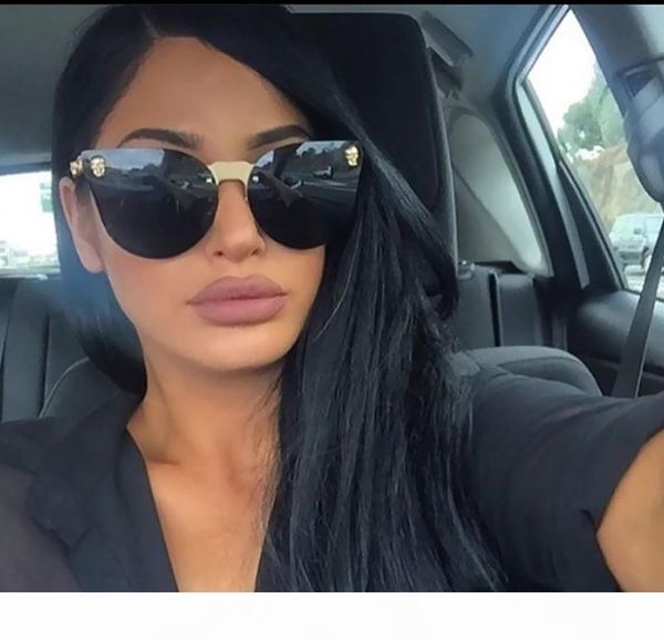 

j горячие продаем мода medusa солнцезащитные очки женщины путешествия rose pink lady солнцезащитные очки catwalk модели стиль uv400 y110dr35, White;black