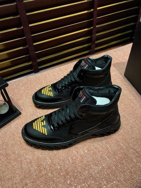 

2020a luxury high-end leather embroidered printed high-casual men's short boots, high-end fashion wild lace-up outdoor sports shoes, Black