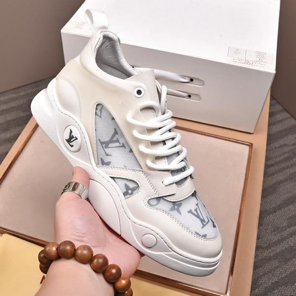 

016 men's designer casual sports shoes and famous brand outdoor casual shoes, fast delivery in the original box, Black