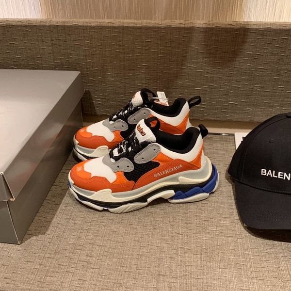 

115designer to create casual and comfortable all-match sports shoes, travel shoes outsole non-slip design with original box delivery, Black