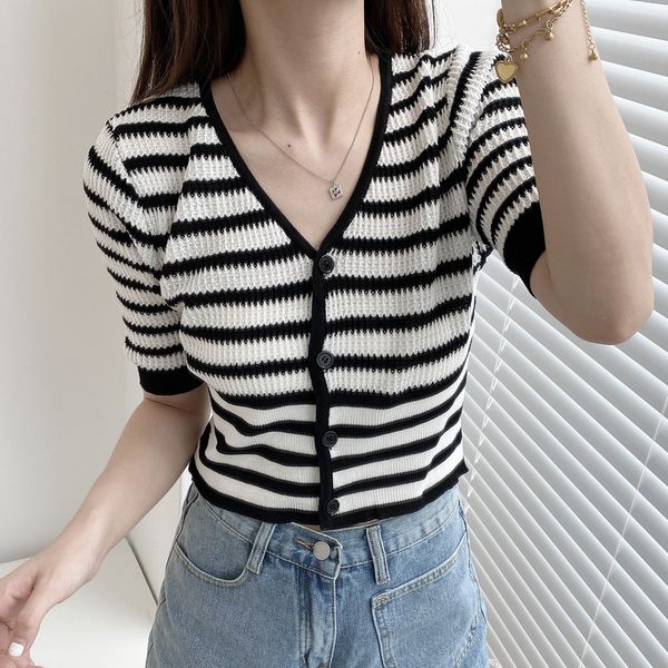 

2020 women embroidered small sling knitted vest women's double sleeves slim fit sleeveless bottoming shirt, White