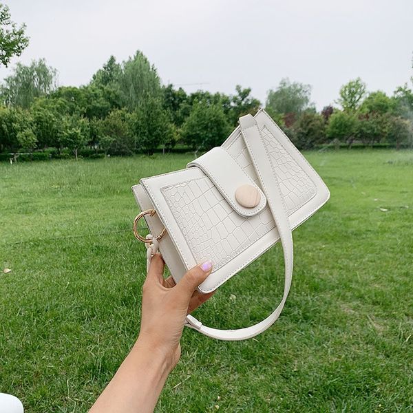 

qmyhu internet shoulder running hand running celebrity shoulder women's new 2020 fashion new fashion all-match crossbody chain hand bag, White