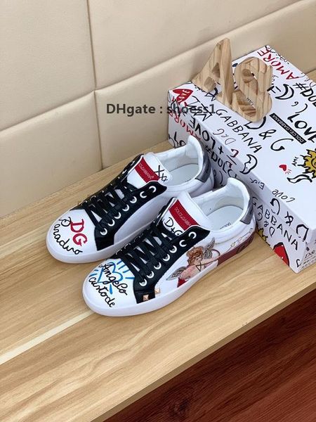 

2021-2020q limited edition leather graffiti letter low outdoor flat sneakers ,casual wild fashion men 's shoes ,size, Black