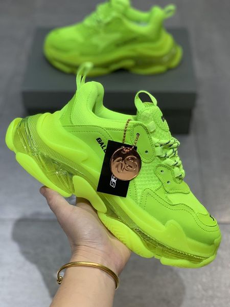 

2020hq designer designs new leisure and entertainment hiking shoes, outdoor jungle adventure shoes, original packaging and box delivery, Black