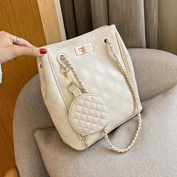 

новый корейский дизайн моды алмазный ковш сумка элегантная сумка плеча рук посыльного ширина 21см высота 24см толщина 11см