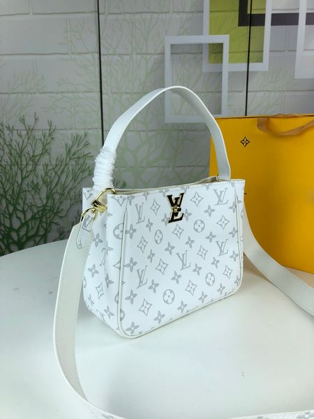 

white flower handbag handbag wallet backpack main card holder duffle bag women handbags handbag horsebit card holder, Silver