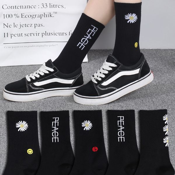 

1 pair men fashion hip hop hit color smile flower crew socks warmth street skateboard cotton socks, Black