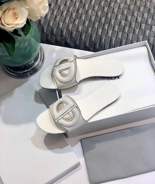 

2020 high summer slides d-club mules beach indoor flat slippers fashion women black camel blue denim white calfskin slippery casual sandals