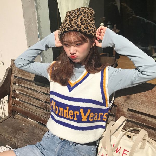 

fashionable new women's winter korean east gate chic all-match color leopard wool pattern flanged knitted wool hat, Blue;gray