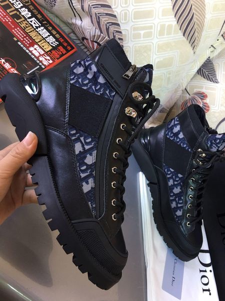 

2020k boots women's new wild thick bottom high to help handsome motorcycle boots british wind martin boots shoes, the original box deli