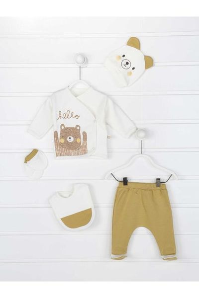 

white newborn baby boy 5 li output