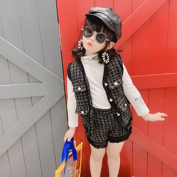 

spring autumn girls 2 pcs set baby vest + shorts kids brand suit children clothes pearl snap woven gunny tassel 2 to 7 yrs, White